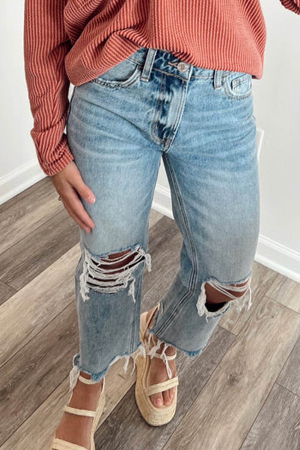 Women Hem Ripped Open Knee Fit Flare Jeans